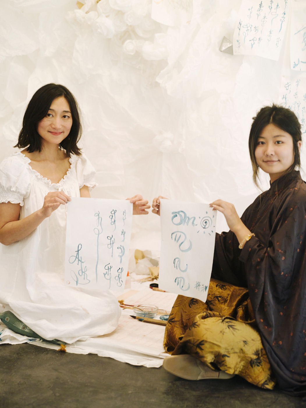 Place des Vosges — calligraphy performance
